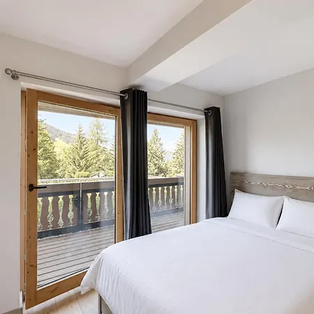 Апартаменти Near The Slopes